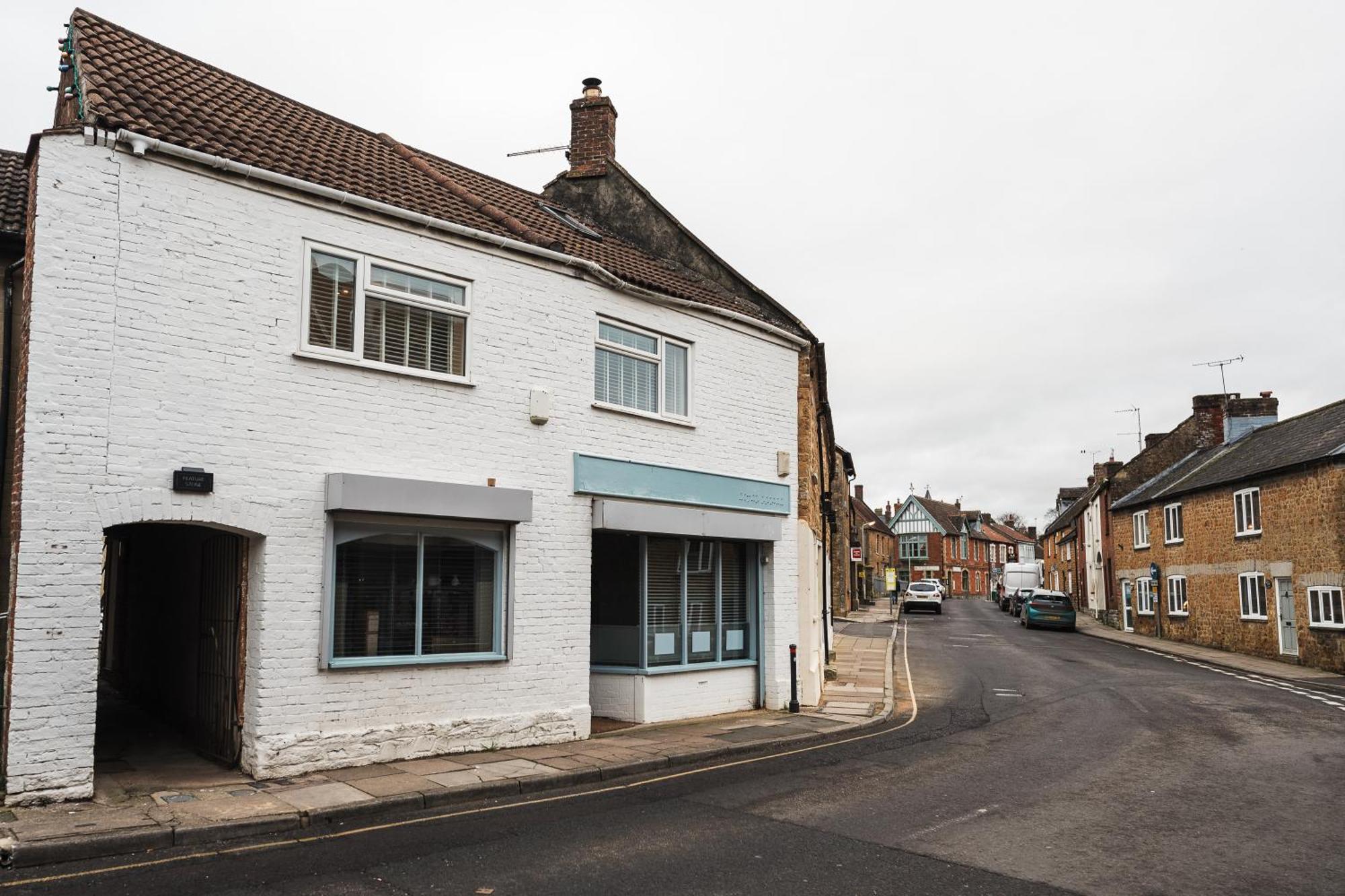 Feature Stone, Stunning Apartment, 2 X King Beds And Single, Sleeps 5 Castle Cary Buitenkant foto